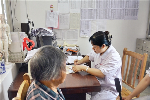 社保卡讀卡器進村 就醫(yī)醫(yī)保即時結(jié)算